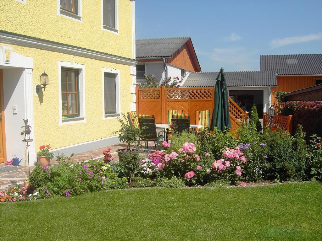 Familienbauernhof Strassbauer Steinakirchen Am Forst Exterior foto