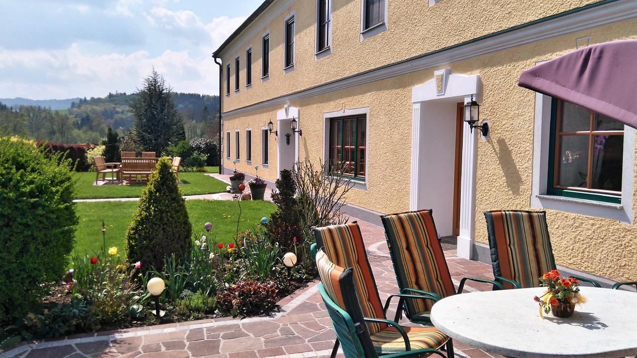 Familienbauernhof Strassbauer Steinakirchen Am Forst Exterior foto